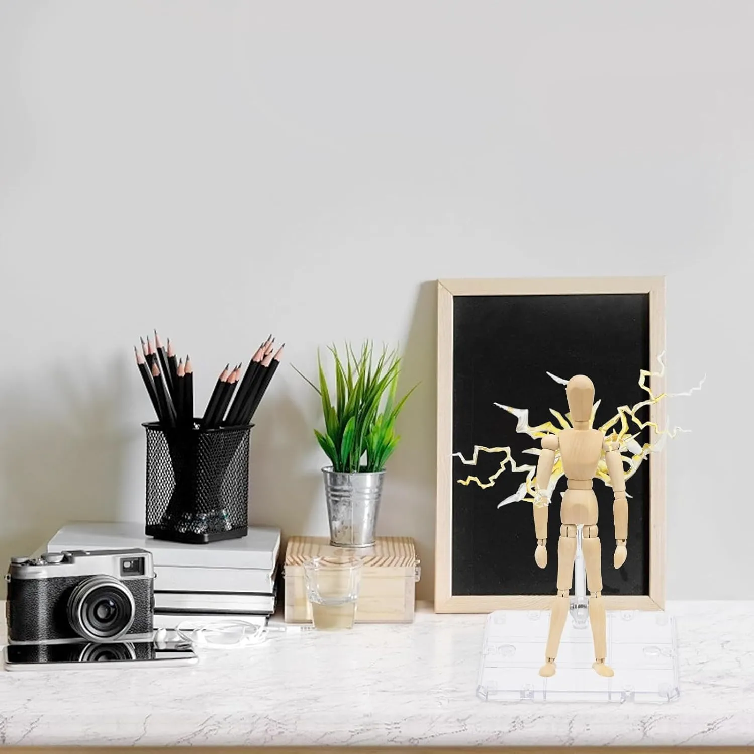 Action Figure Stand, Display Shelf Figure Assembly Light Effects Action Figure Display Bracket Plastic DIY Doll Base Action Figure Display Stand Model