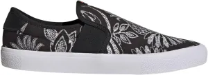 adidas Unisex-Adult Vulcraid3r Slip on Skate Shoes