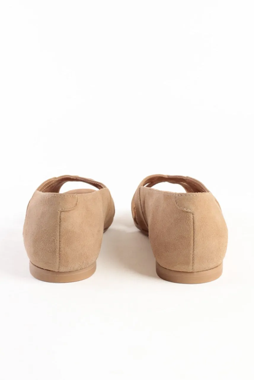 AMELIA CARAMEL - Peep-Toe Ballet Flats with Crossover Straps