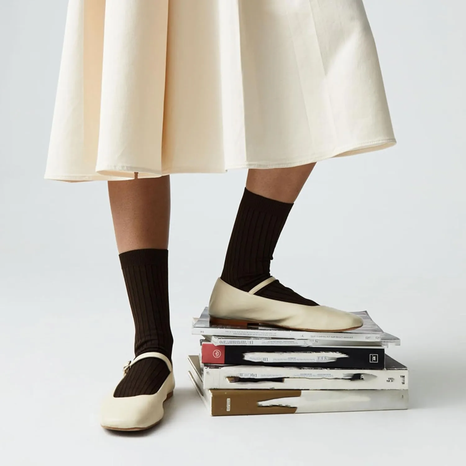 Ballet Flats Shoes for Women Square Toe Pull-on Style Mary Jane Inspired Design for Dressy Occasions and Vintage Charm
