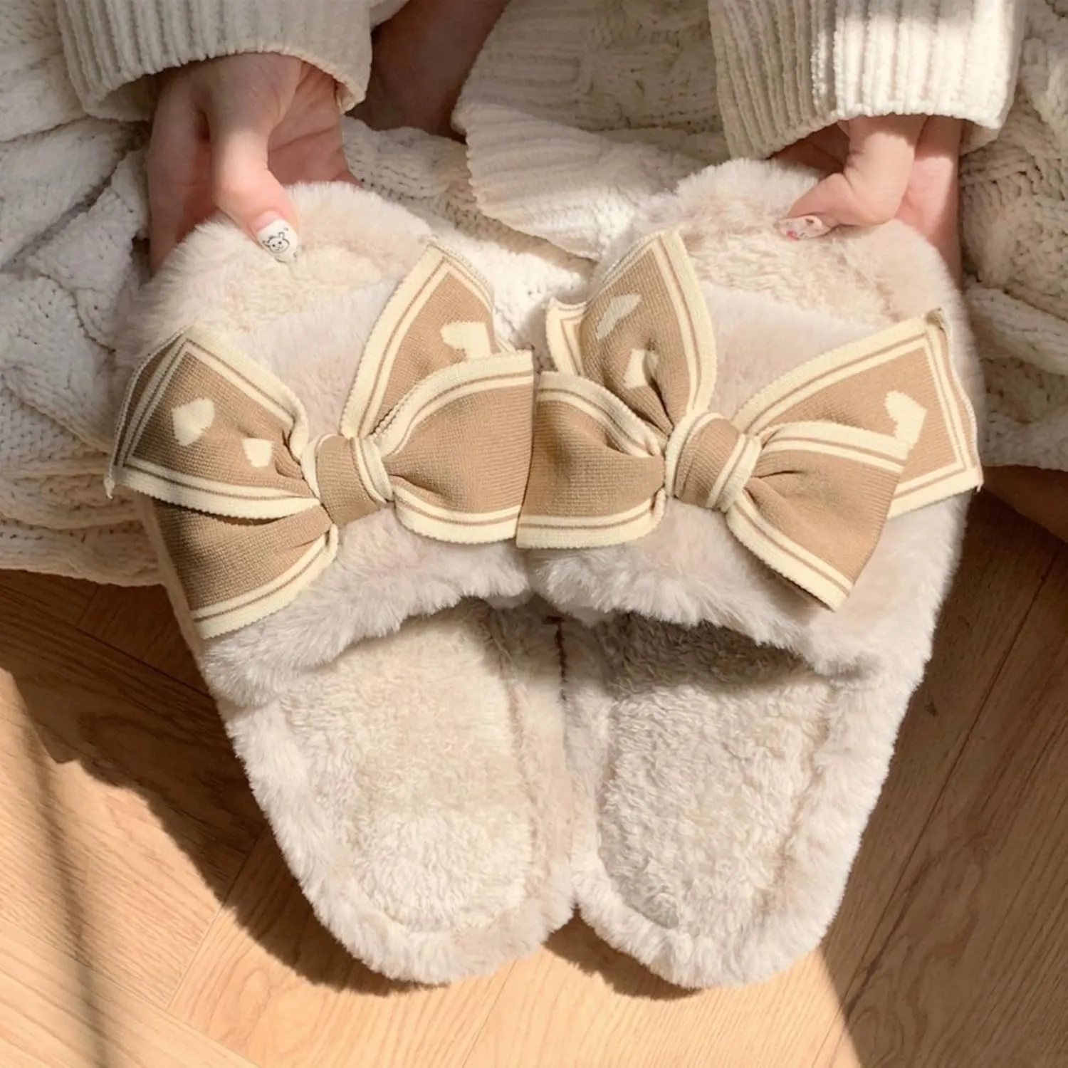 Bow Slippers for Women Indoor Open Toe Plush Bow Tie Slides House Shoes Soft Non-Slip Sole Slip On Slippers with Bows Winter Warm Home Cotton Slippers Bedroom Slippers Outdoor Wear