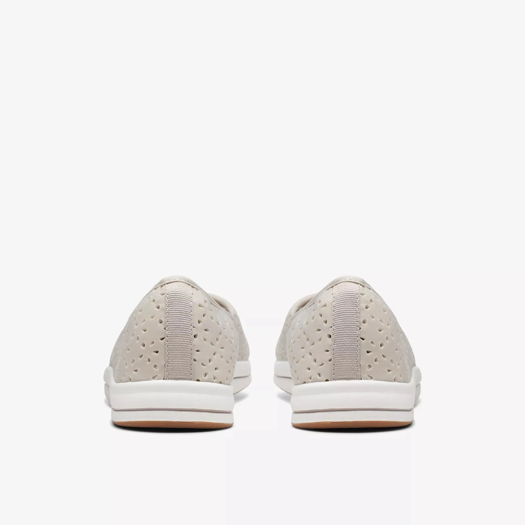 Clarks Women’s Breeze Emily Light Taupe