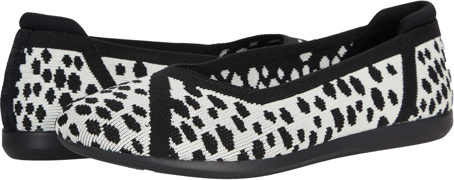 Clarks Women's Carly Wish Ballet Flat