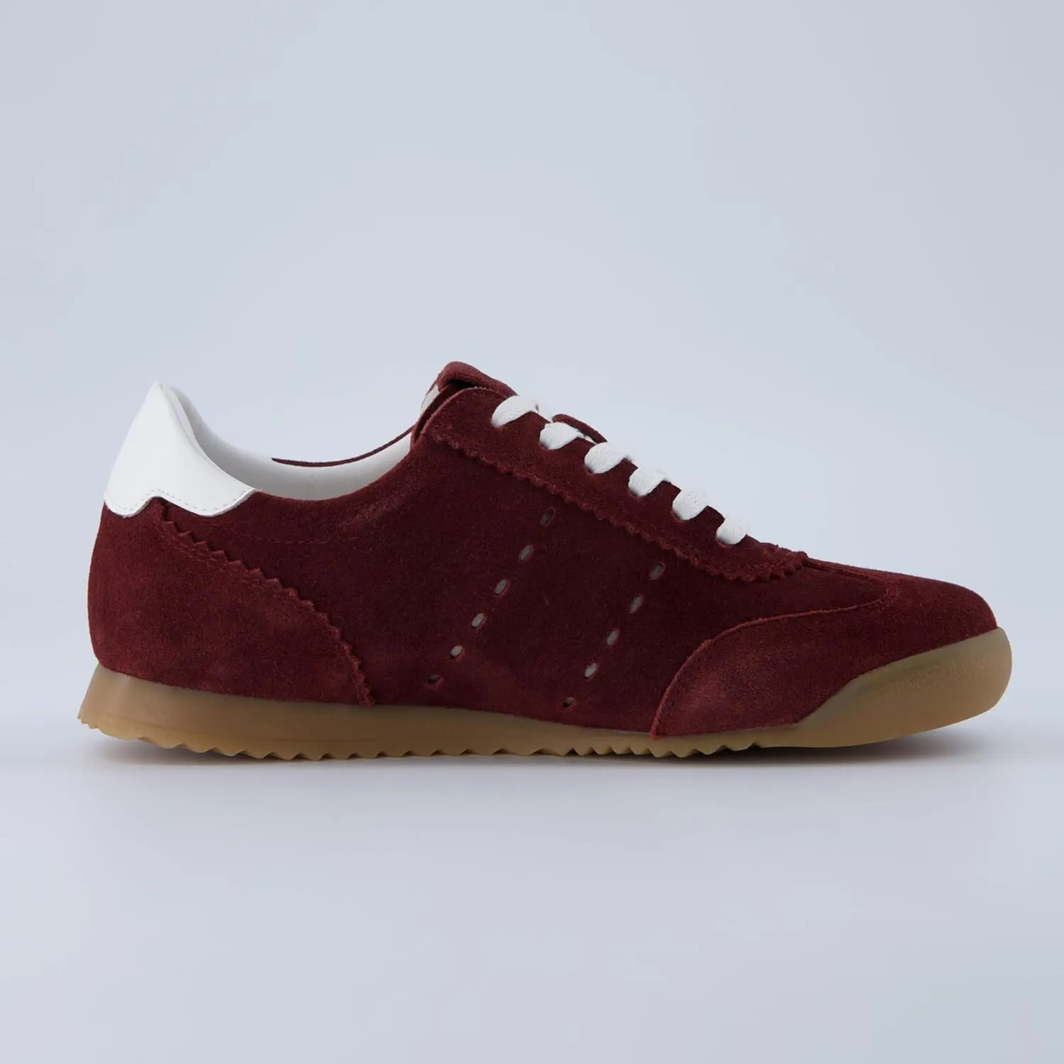 CUSHIONAIRE Tick Tock Women's Genuine Leather Lace-Up Casual Sneaker – Retro-Inspired Walking Shoe with Gum Rubber Outsole, Cushioned Arch Support, Lightweight Low Top Trainer