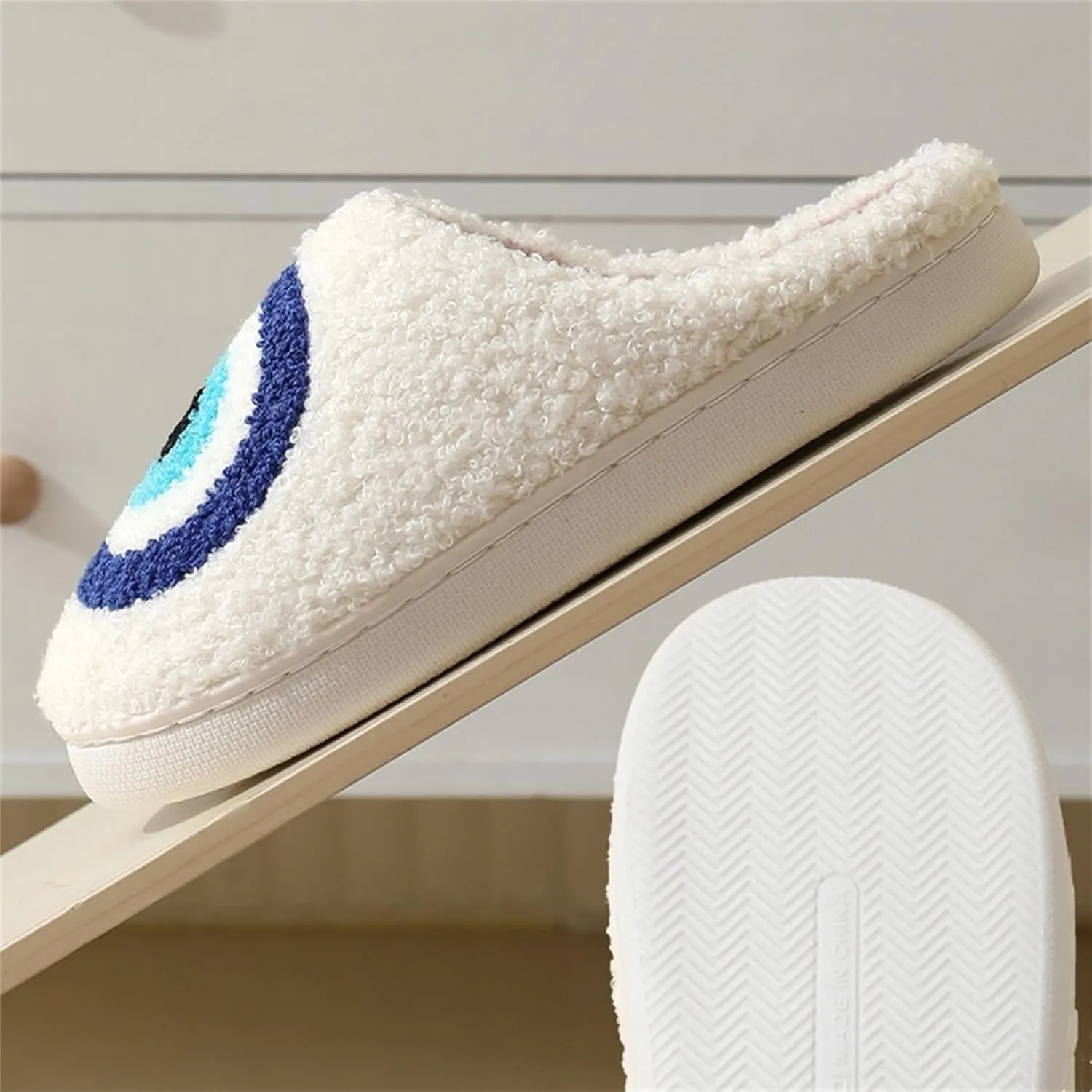 Cute Strawberry Pattern Women's Bedroom Slippers - Warm, Soft, Fuzzy, Non-Slip