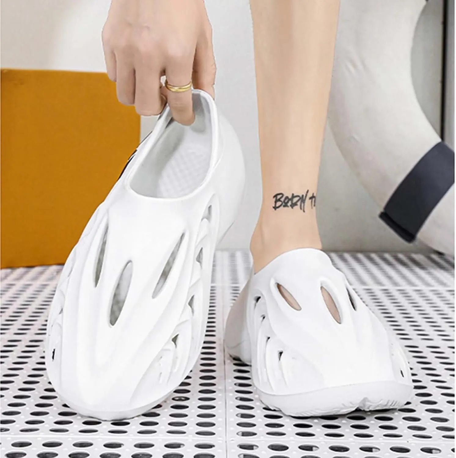 Eohsnem Foam Runner Shoes for Women Men, Hollow Cloud Slippers Lightweight Slip-On Walking Sneakers Breathable Soft Beach Sandals Redwhite