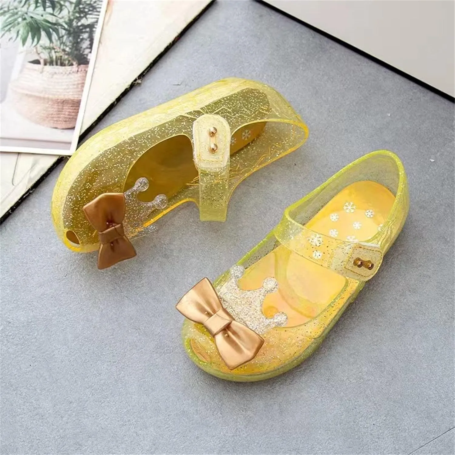 Fall Boots Toddler Girl Girls Shoes Crown Flash Diamond Crystal Soft Sole Non Slip Sandals Jelly Dance Shoes Princess Shoes Adult Squeaky Shoes