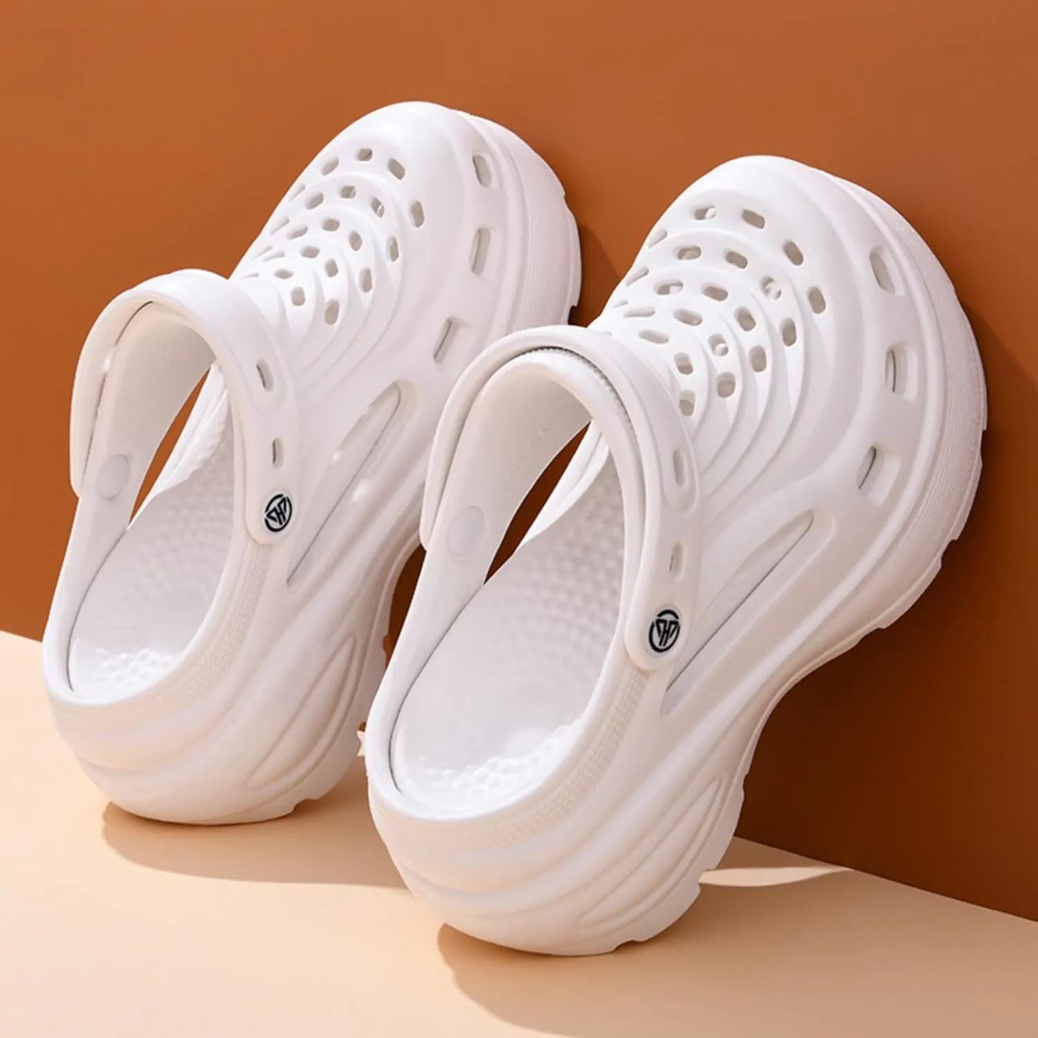 Fashion Comfortable Platform Clogs for Women, 6CM Height - Increasing, Cloud Slides, Casual Pillows Sandals, Beach Shoes, Sandals (Black,4.5)