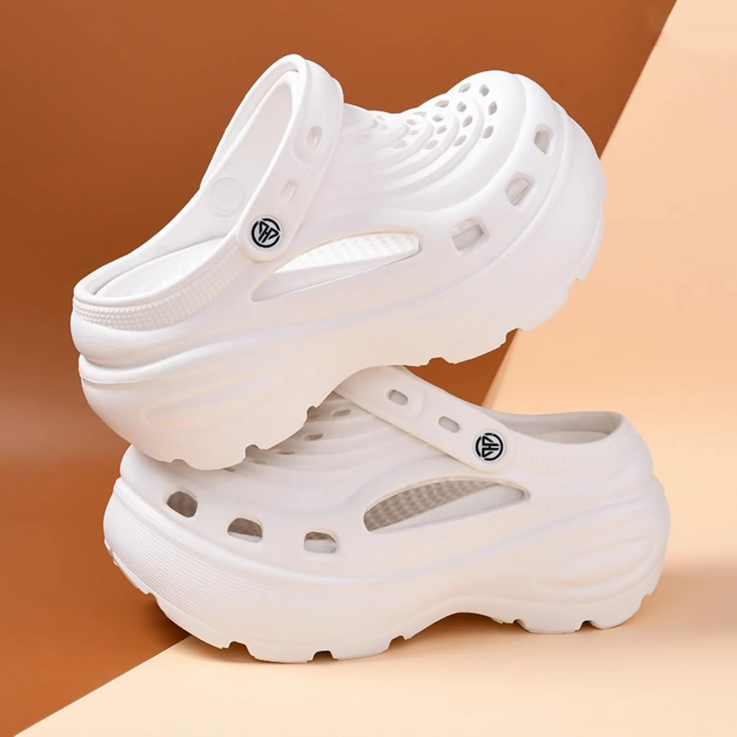 Fashion Comfortable Platform Clogs for Women, 6CM Height - Increasing, Cloud Slides, Casual Pillows Sandals, Beach Shoes, Sandals (Black,4.5)