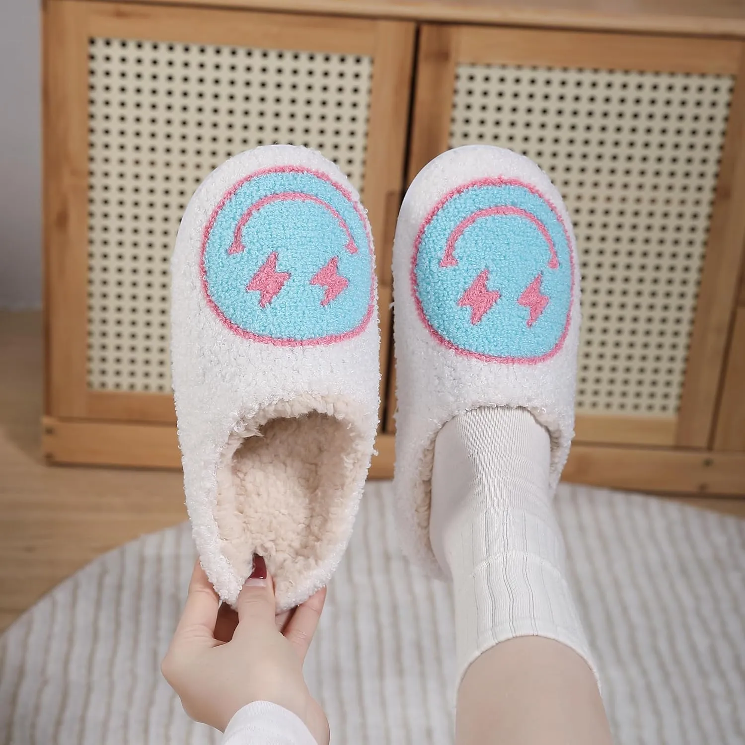 Happy Face Slippers for Women Soft Plush Lightweight Slip-On Slippers House Slippers for Indoor