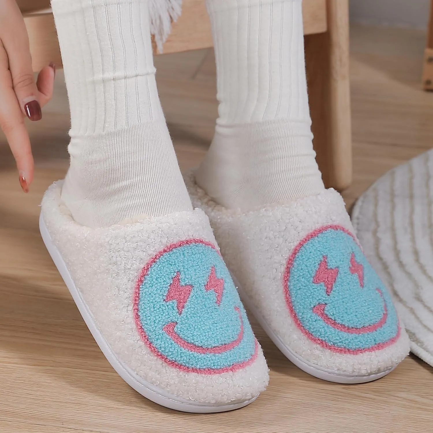 Happy Face Slippers for Women Soft Plush Lightweight Slip-On Slippers House Slippers for Indoor
