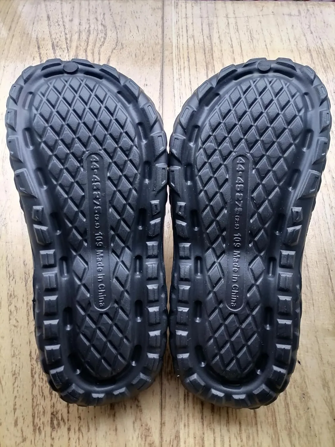 Hole Shoes, Unisex Adult, Dual-Purpose Slippers and Sandals,DIY，Soft and Wear-resistant