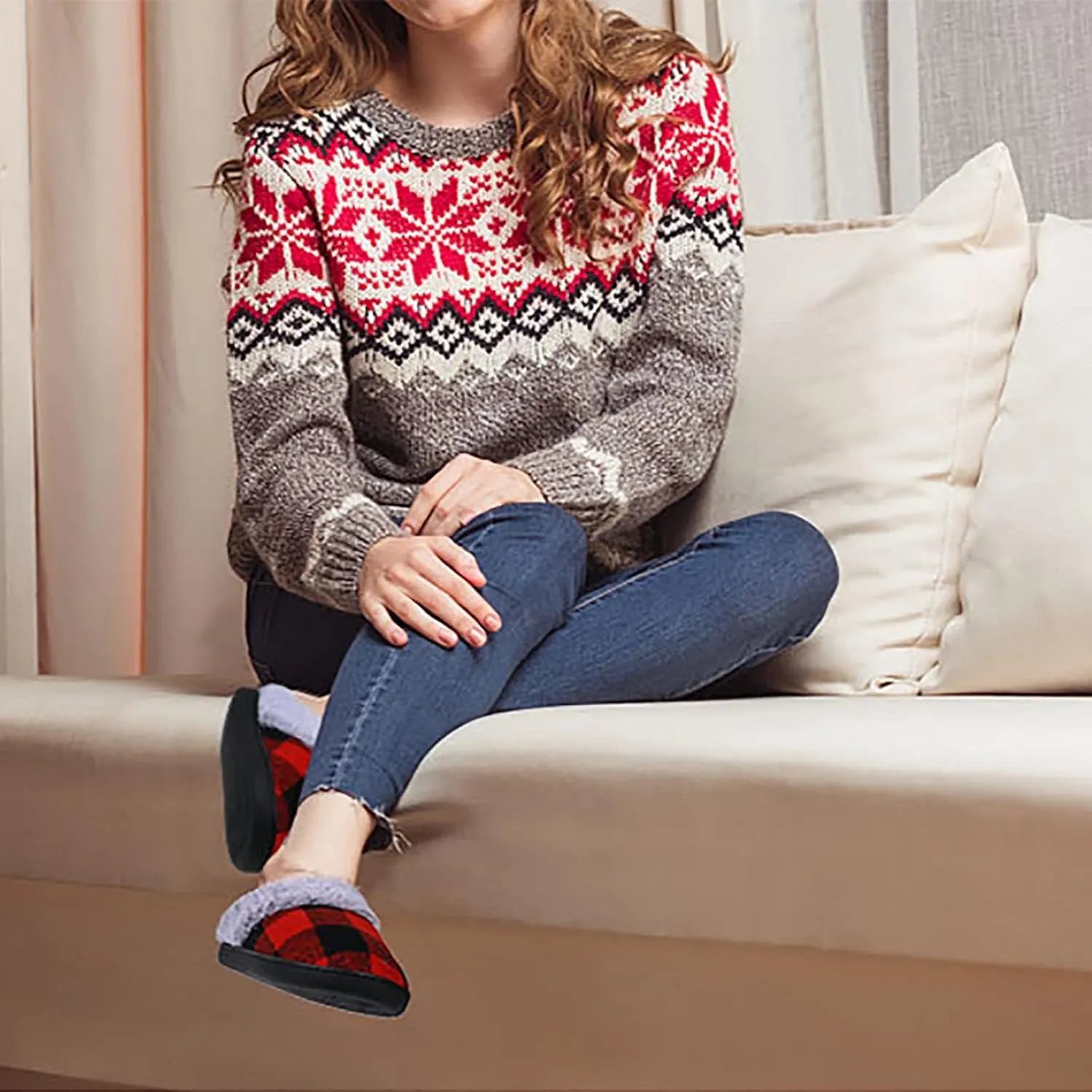 House Slippers for Women Indoor and Outdoor Memory Foam Fuzzy Slippers Bedroom Buffalo plaid Slip-on Shoes Christmas Gift