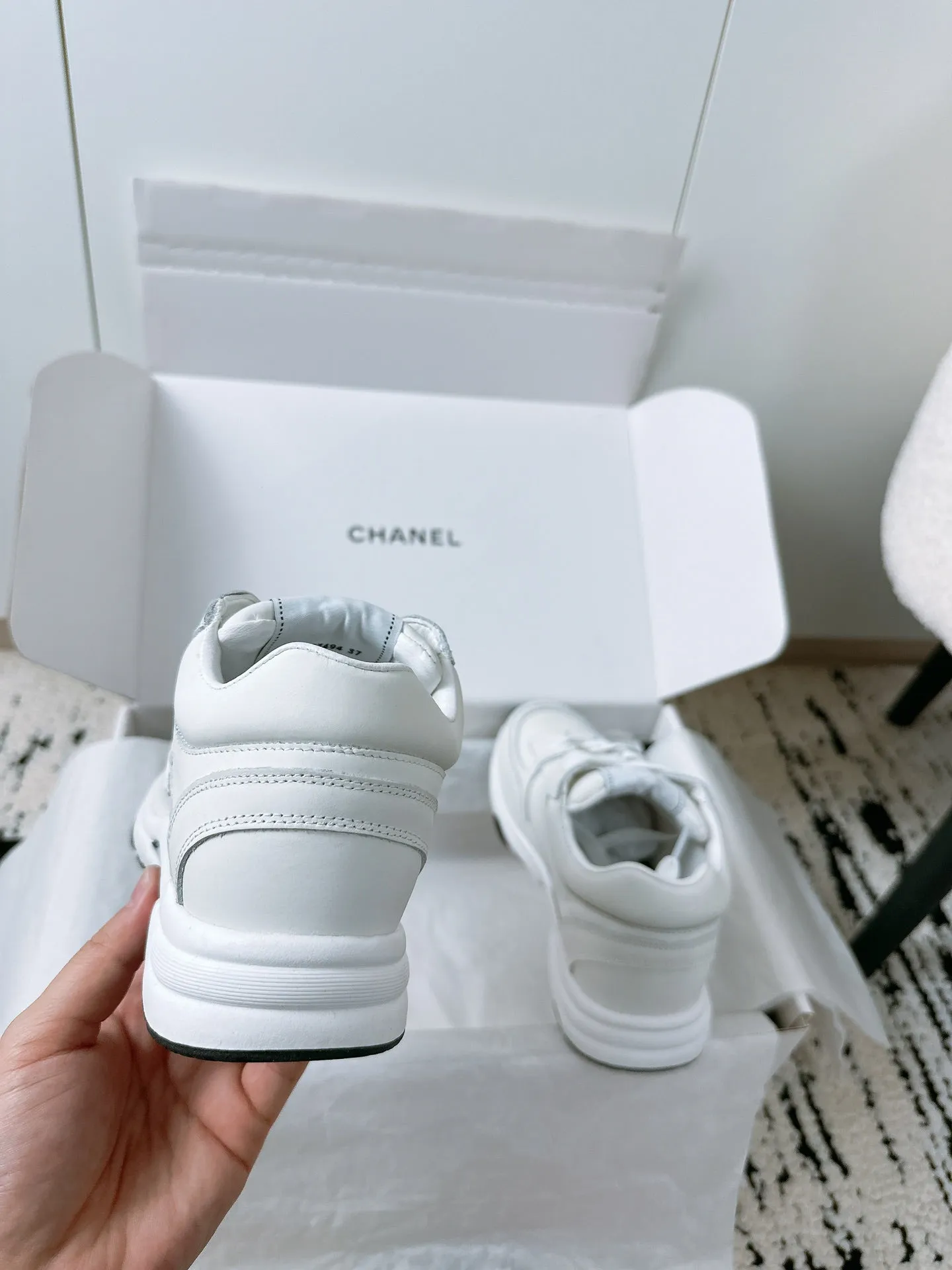 Invitation-only sale Final hours Sneaker 144702 In Cowhide Soft White 35mm CHANEL