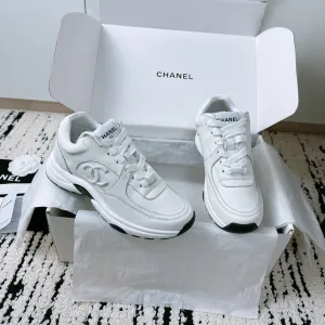 Invitation-only sale Final hours Sneaker 144702 In Cowhide Soft White 35mm CHANEL