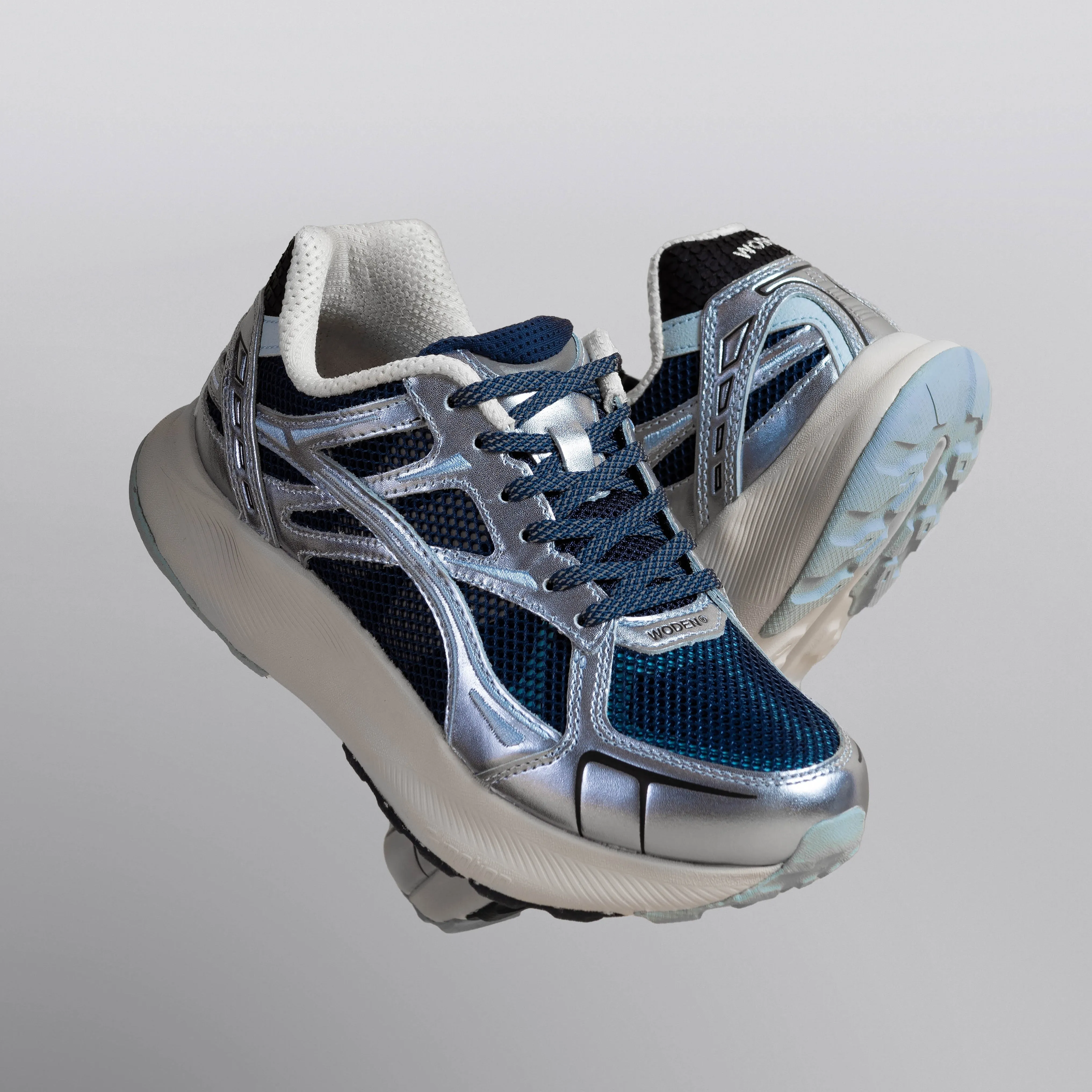 Josephine - Ice Blue/Dark Navy