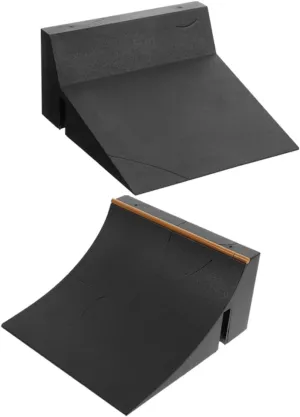 KICHOUSE 2pcs Finger Skateboard with Ramps Fun Desktop Prop for Games Creative Skating Field Accessories for Imaginative Play and Exciting Challenges