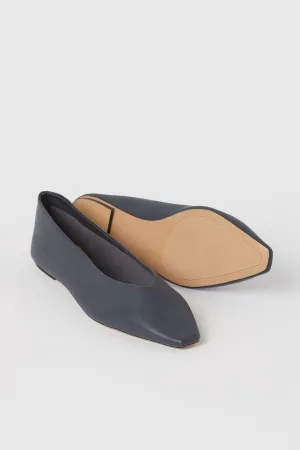 Leo Ballerina