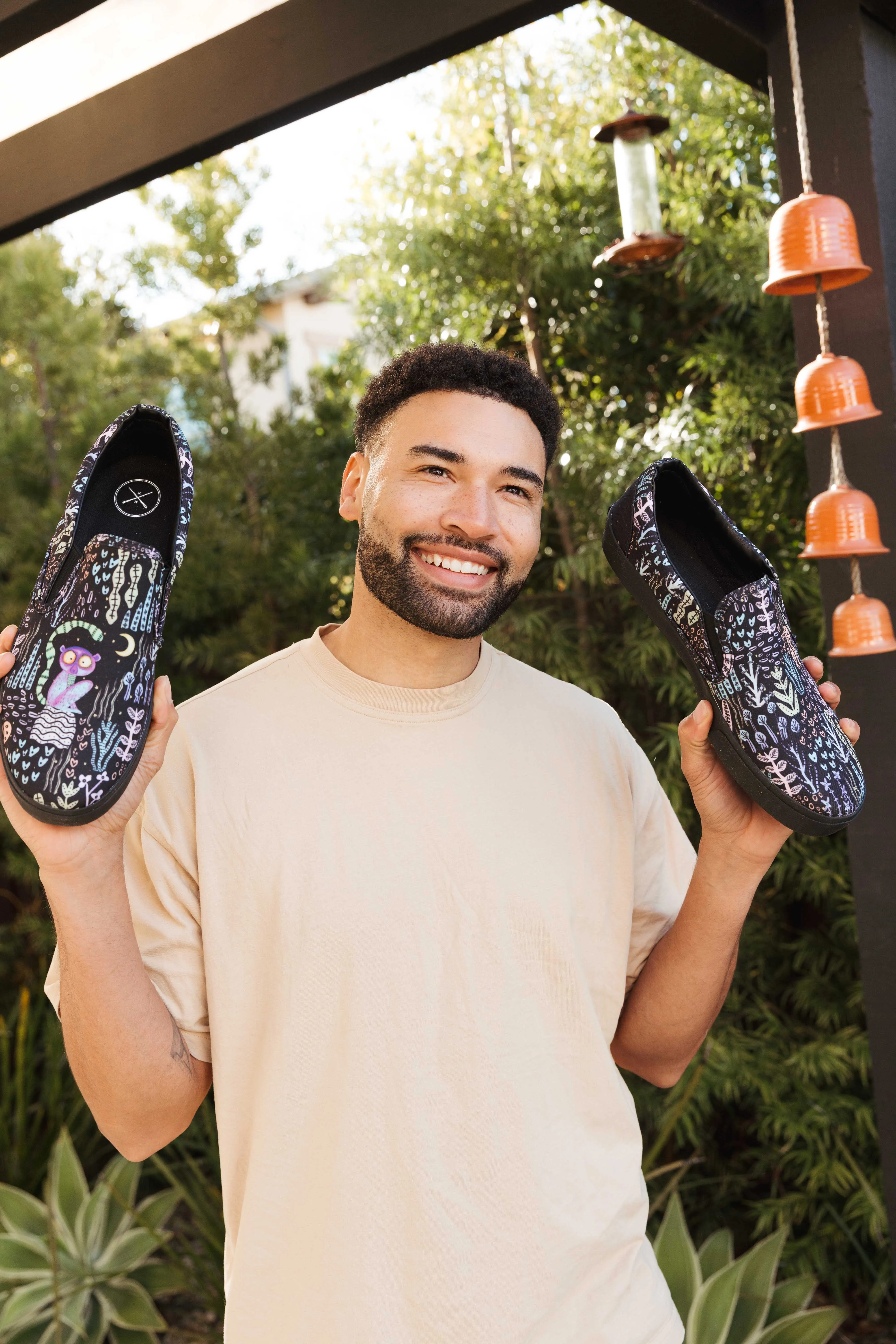 Loomi Slip On