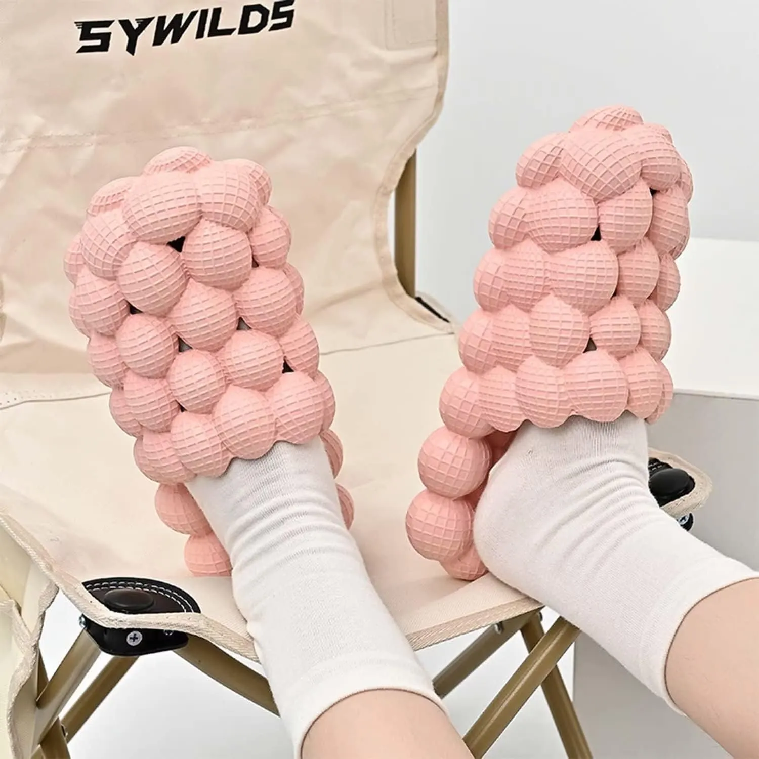 Massage foam sandals Women's men's non-slip cloud slippers Soft and comfortable sandals