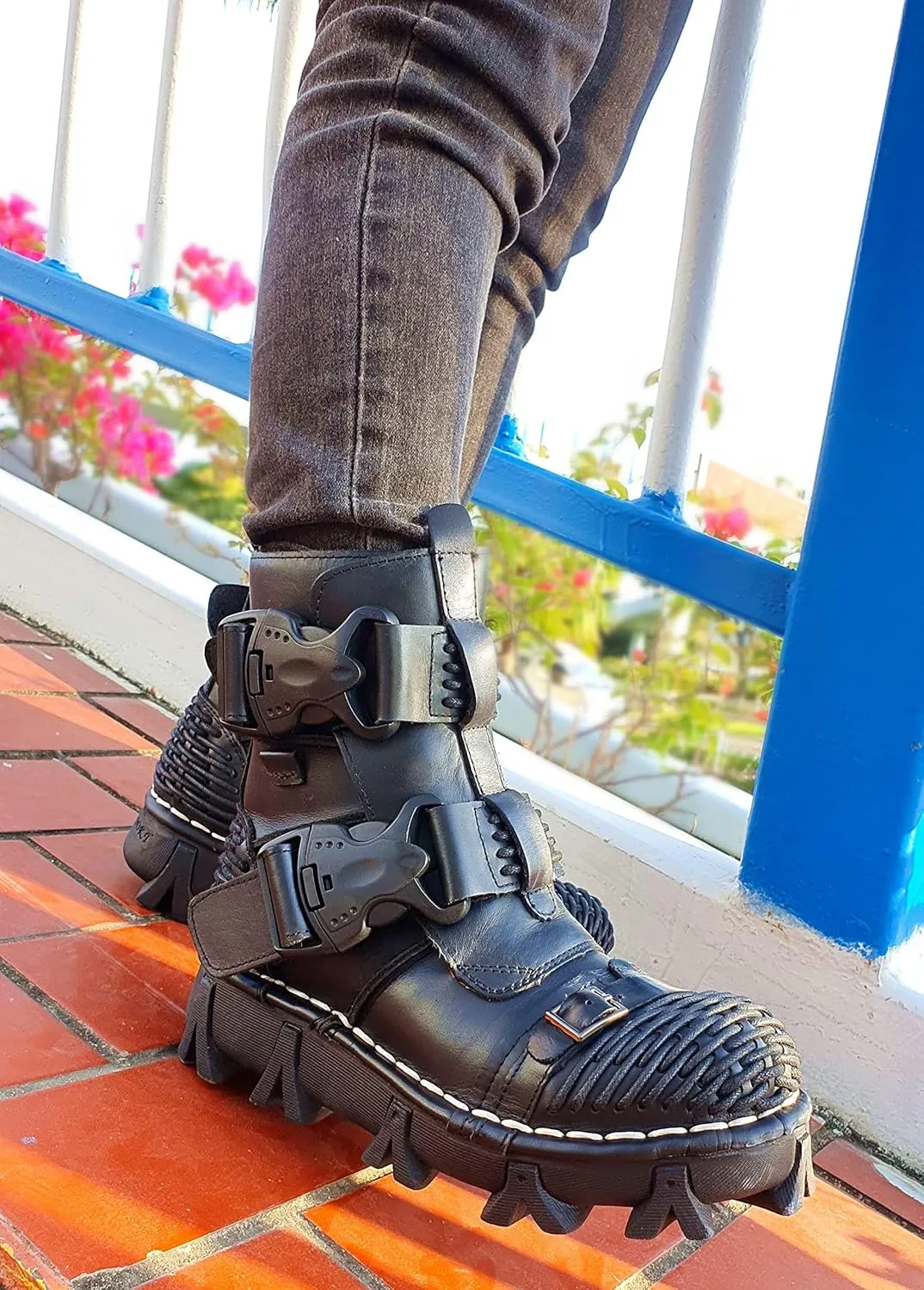 Men's Combat Motorcycle Leather Boots Soft Comfortable Ankle Boots