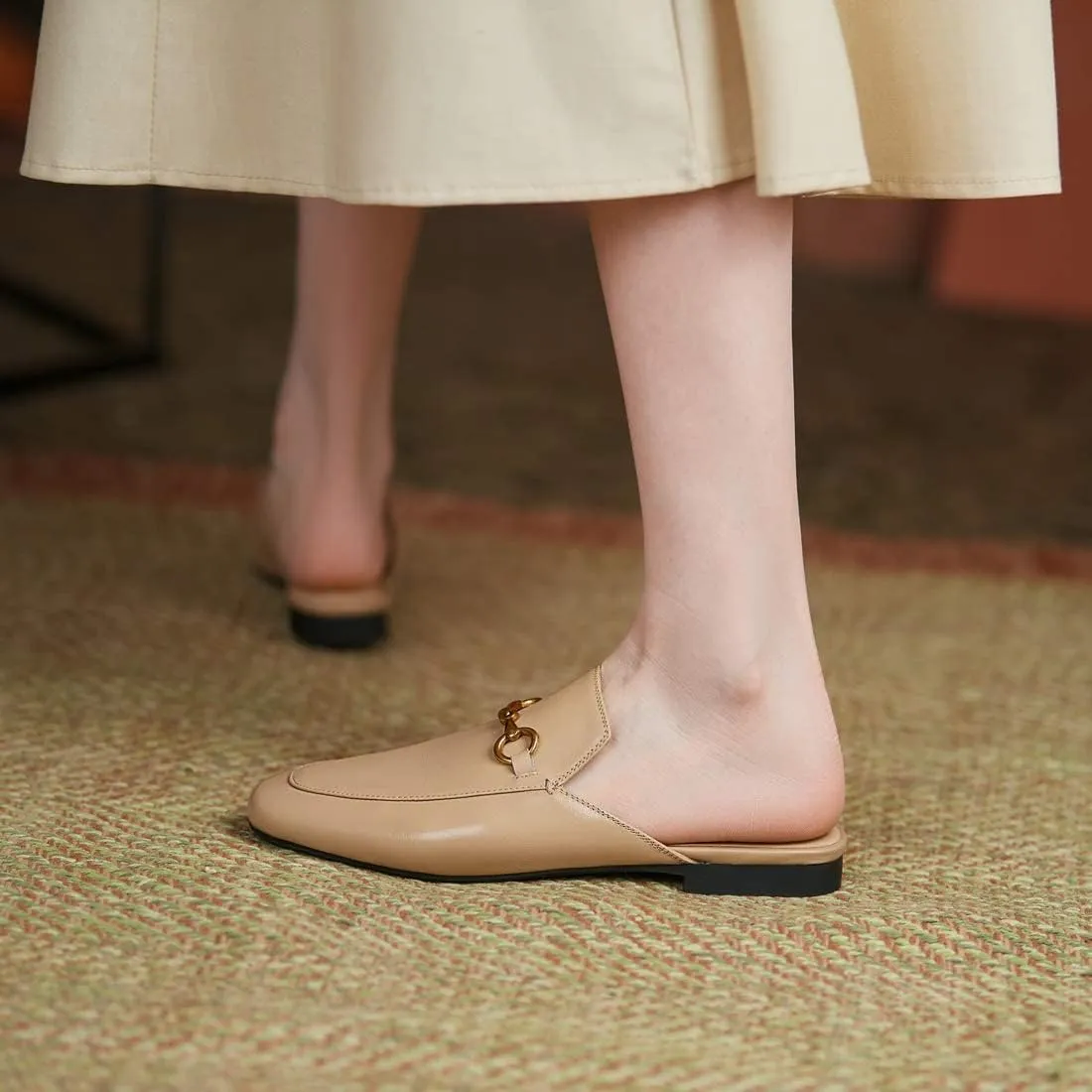 Mules for Women Comfort Slip On Leather Flats Closed Pointed Toe Slides with Metal Decoration Backless Loafers