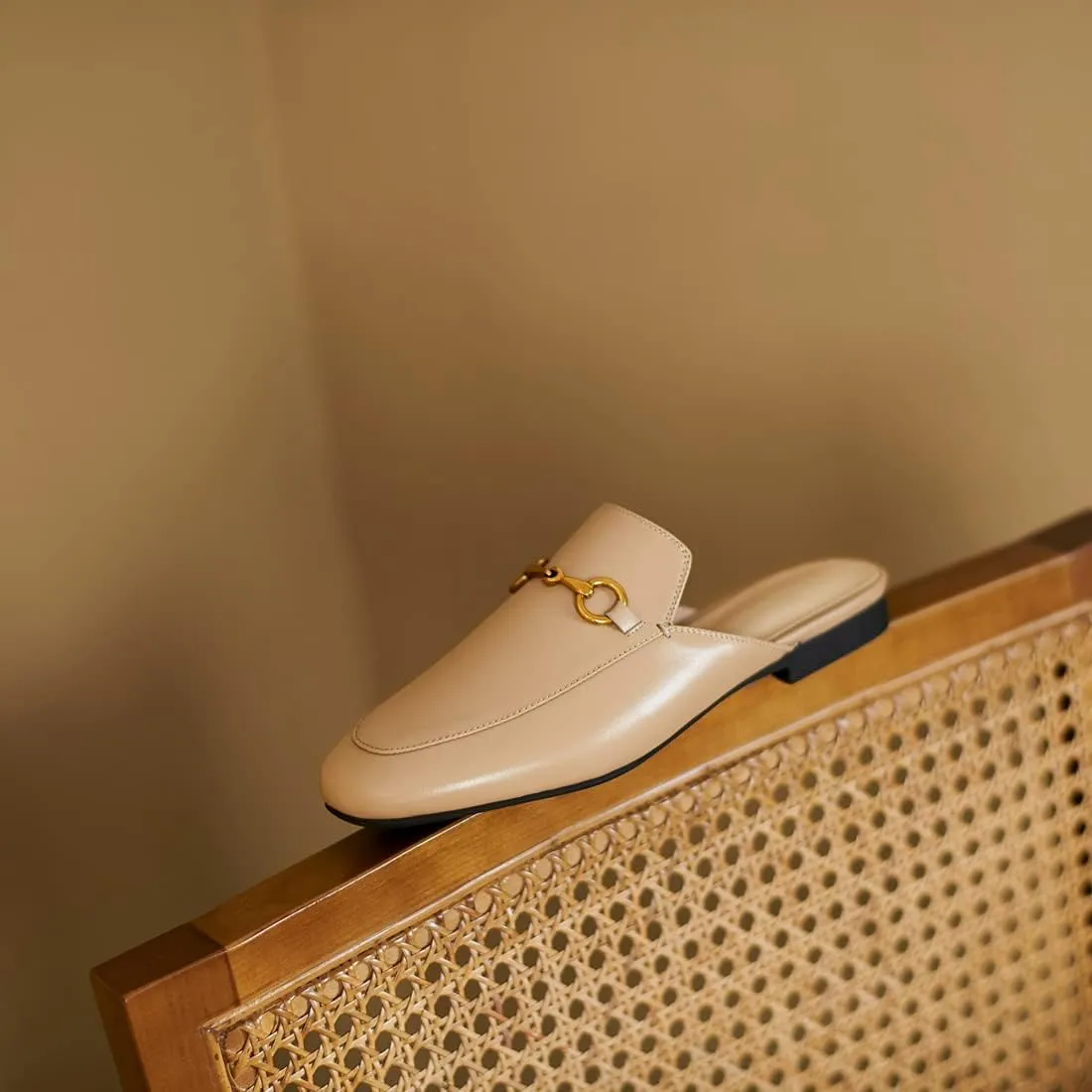 Mules for Women Comfort Slip On Leather Flats Closed Pointed Toe Slides with Metal Decoration Backless Loafers