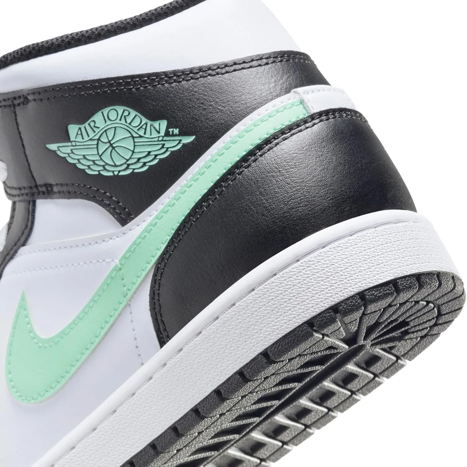 NIKE Air Jordan 1 Mid Men's Trainers Sneakers