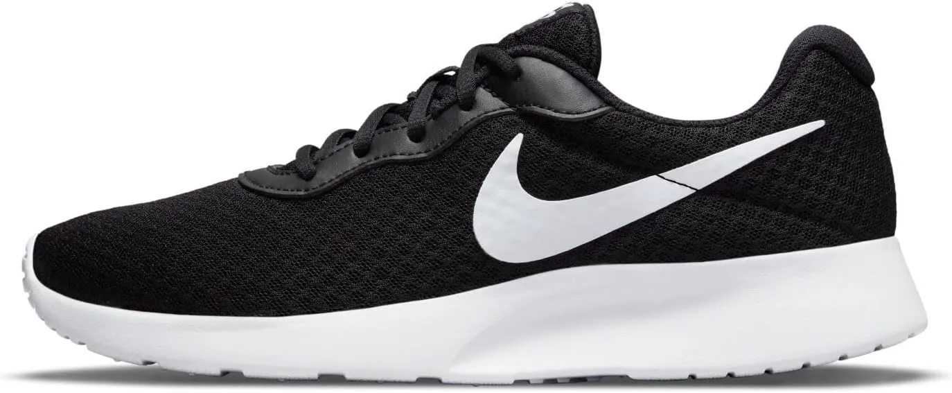 NIKE Women's Fitness Running Shoe, Black 01, 5.5