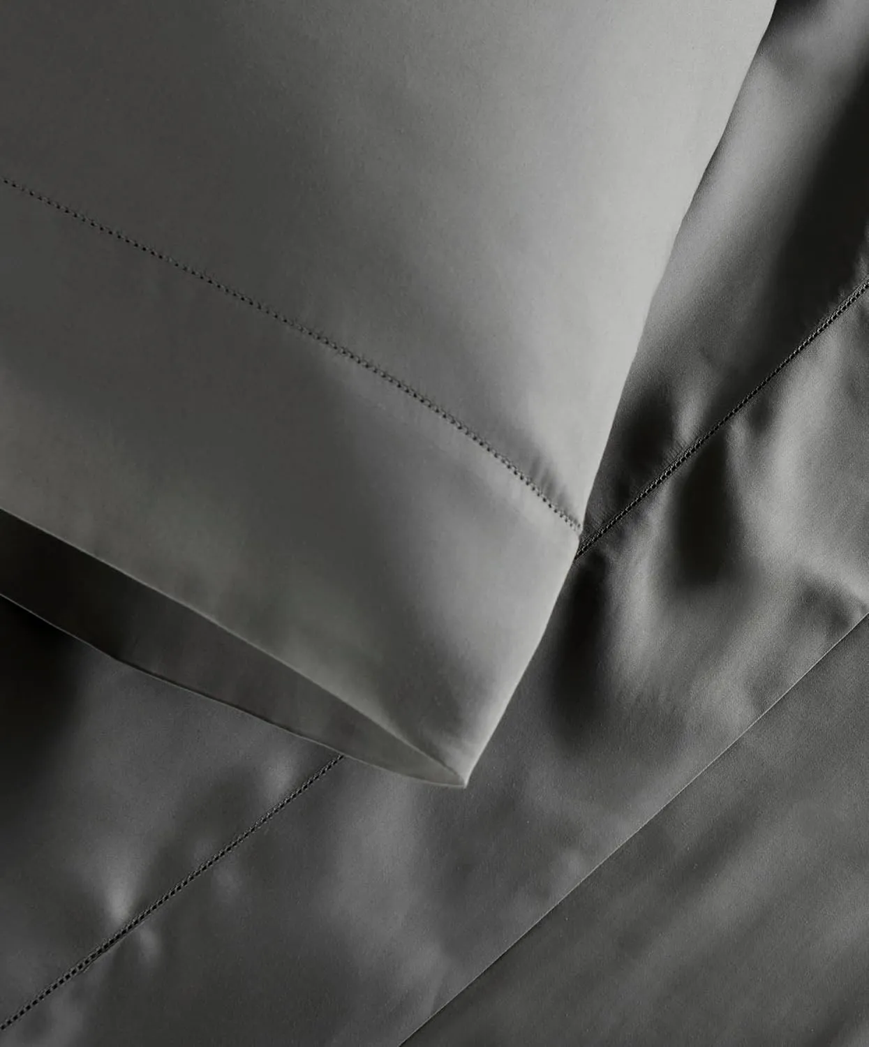 Peacock Alley Clara Luxury Sateen Sheet Sets - 100% Long Staple Cotton, 320 Thread-Count - Soft and Smooth Sateen Weave for All Seasons - Queen (Blue)