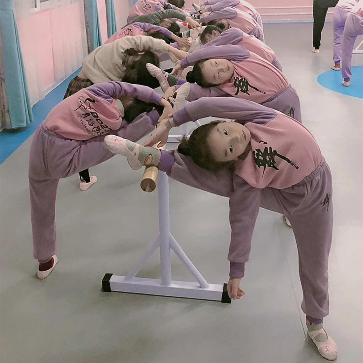 Portable Ballet Barre Home Use, Foldable Adjustable Dance Barre 0.8-1.2M Height, Steel Spring Non-Slip Yoga Training Equipment for Dance Stretching Fitness