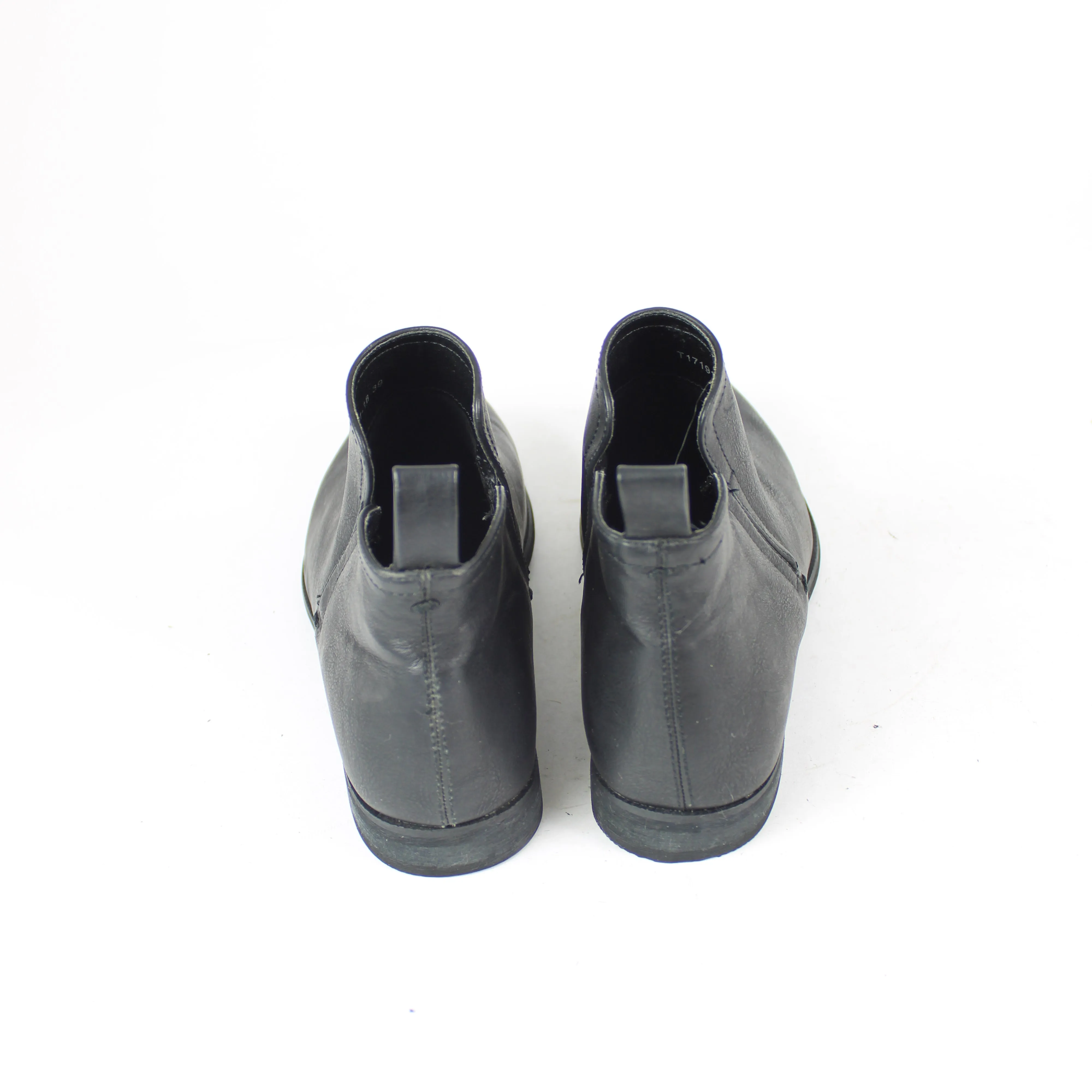 Ravella Black Slip-on Boots