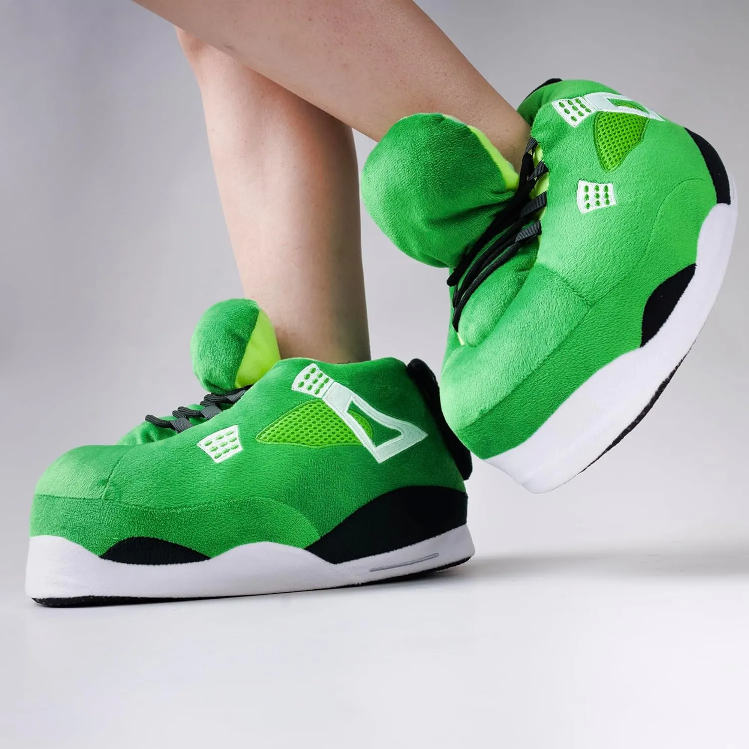 Sneaker Slippers, Trendy Plush Home Shoes Anti-Slip Soft Comfy Slides Warm Winter House Footwear One Size Fits Women Men
