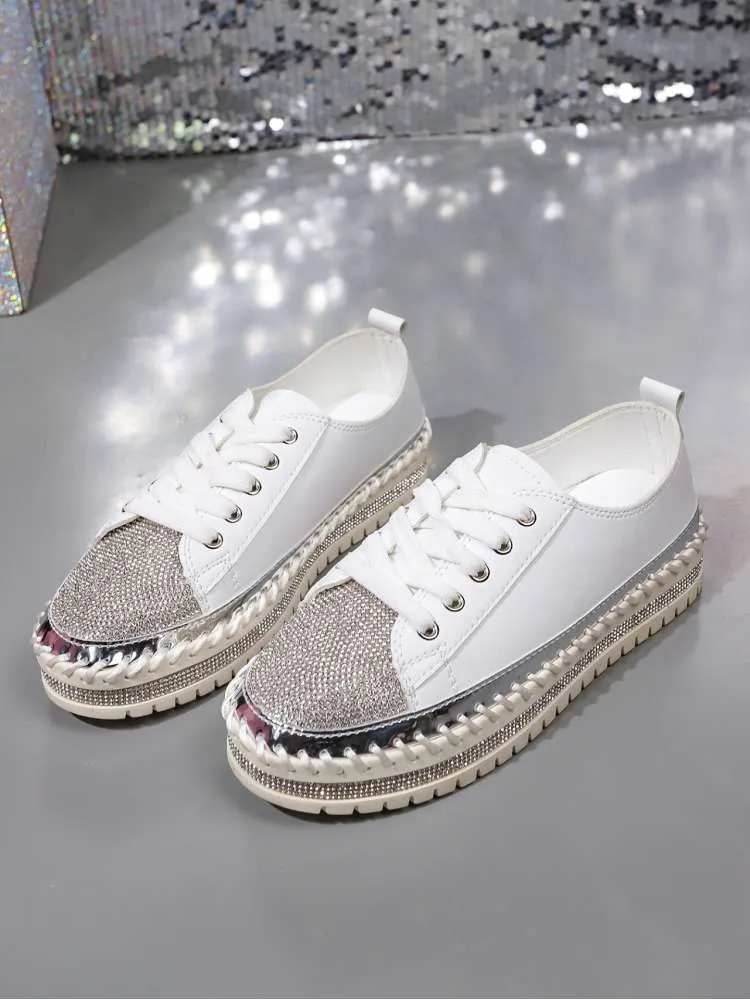 Stylish and Versatile Sneaker for Everyday Comfort