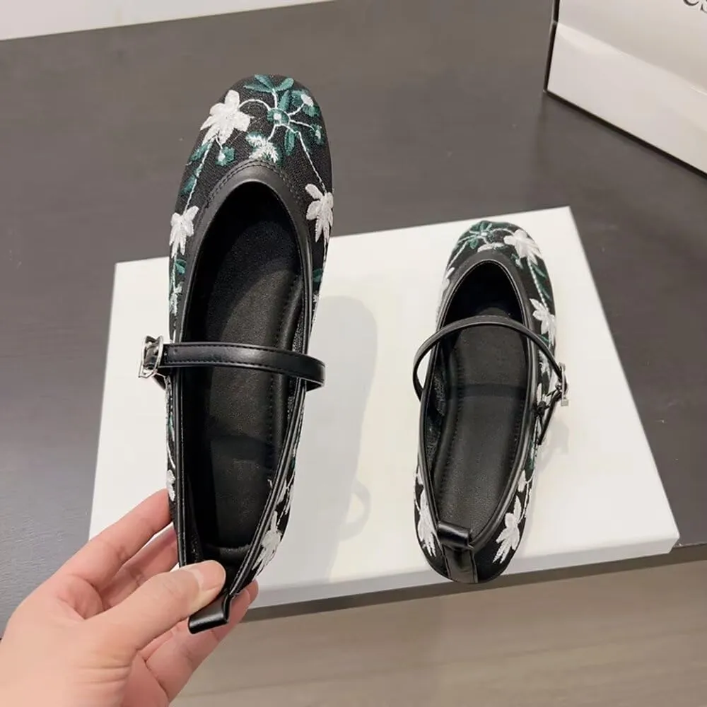 TN TANGNEST Women's Floral Embroidered Vintange Buckle Flat Shoes Round Toe Dress Mary Jane Shoes