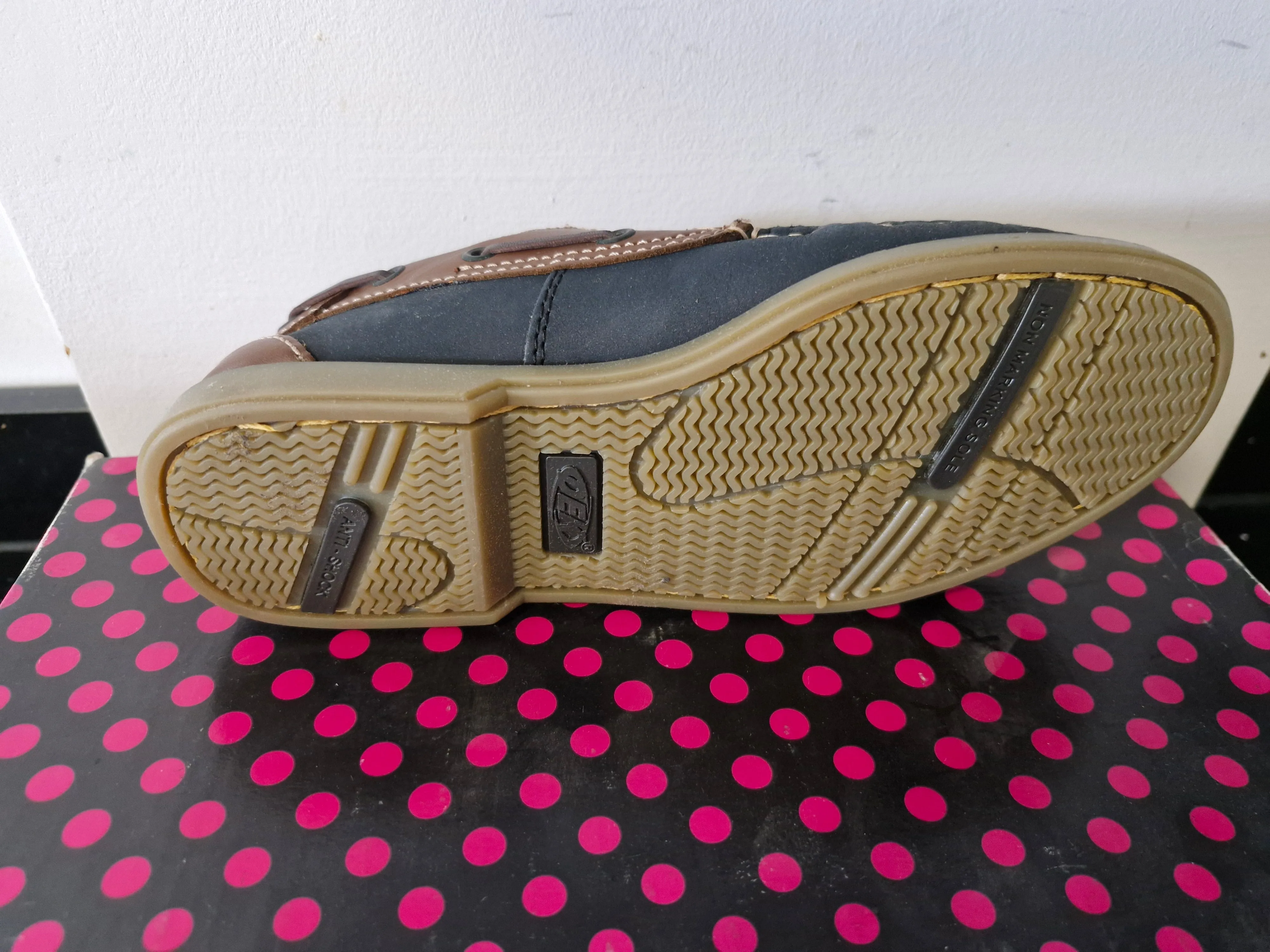 Womens Boat Shoe by Dek - Navy Blue\Brown Lace Up Leather Boat Shoes (L513NC)