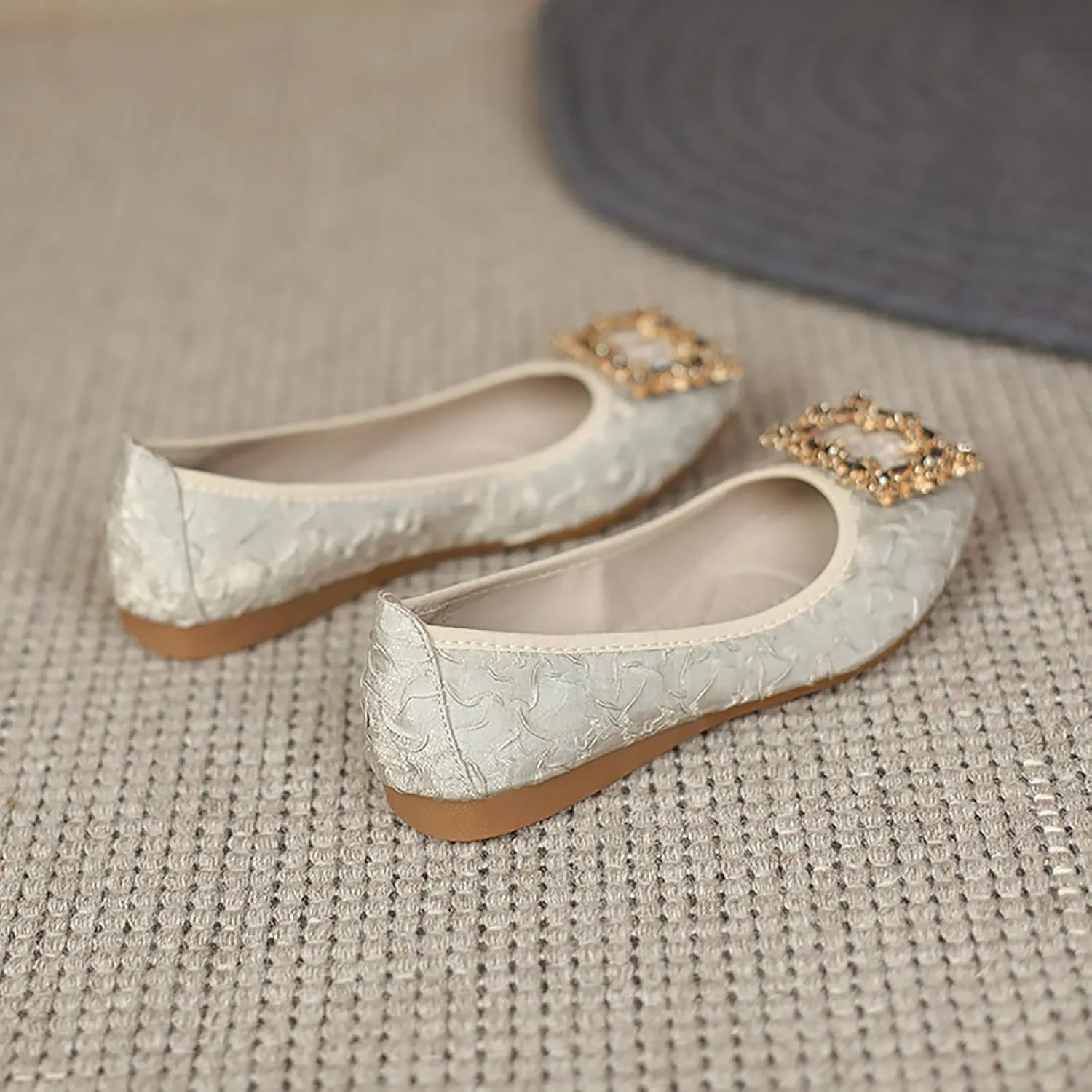 Women's Flats, Foldable Ballet Flats for Women, Fashion Buckle Pionted Toe Comfort Light Weight Slip-On Dress Shoes