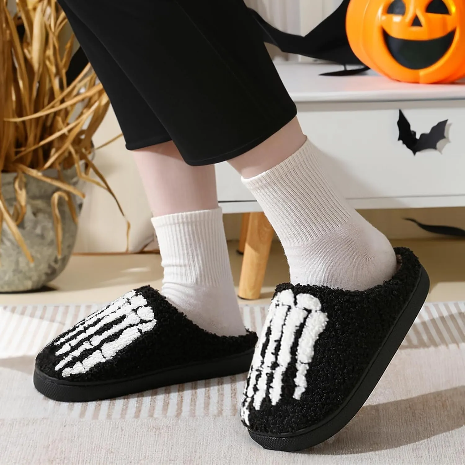 Women's Men's Retro Leopard Print Smiley Slippers Lightning Bolt Memory Foam Soft Plush Warm Non-Slip Home Shoes