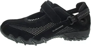Women's NIRO Sneaker