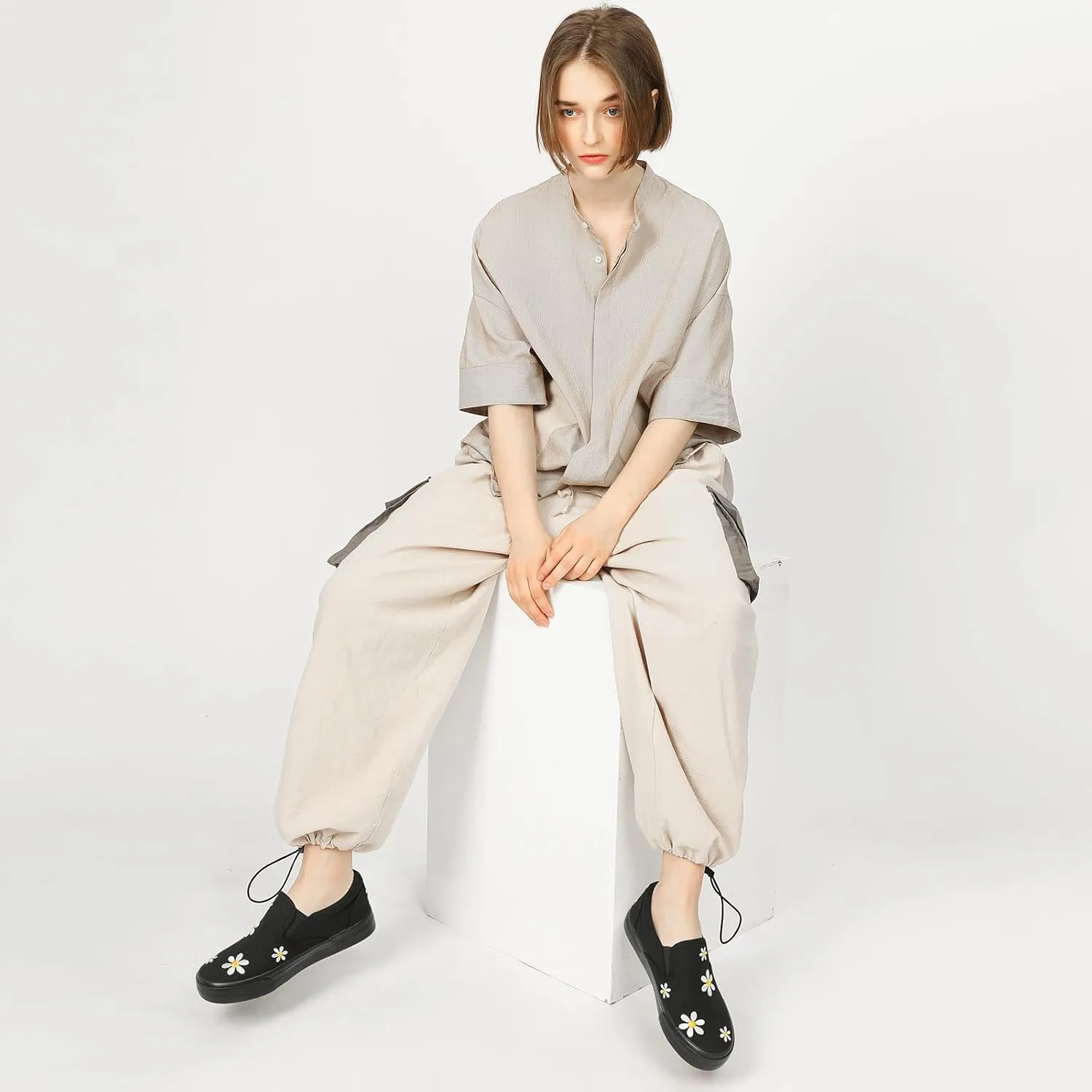 Women's Slip on Shoes Canvas Sneakers Loafers Non Slip Shoes Low Top Casual Shoes