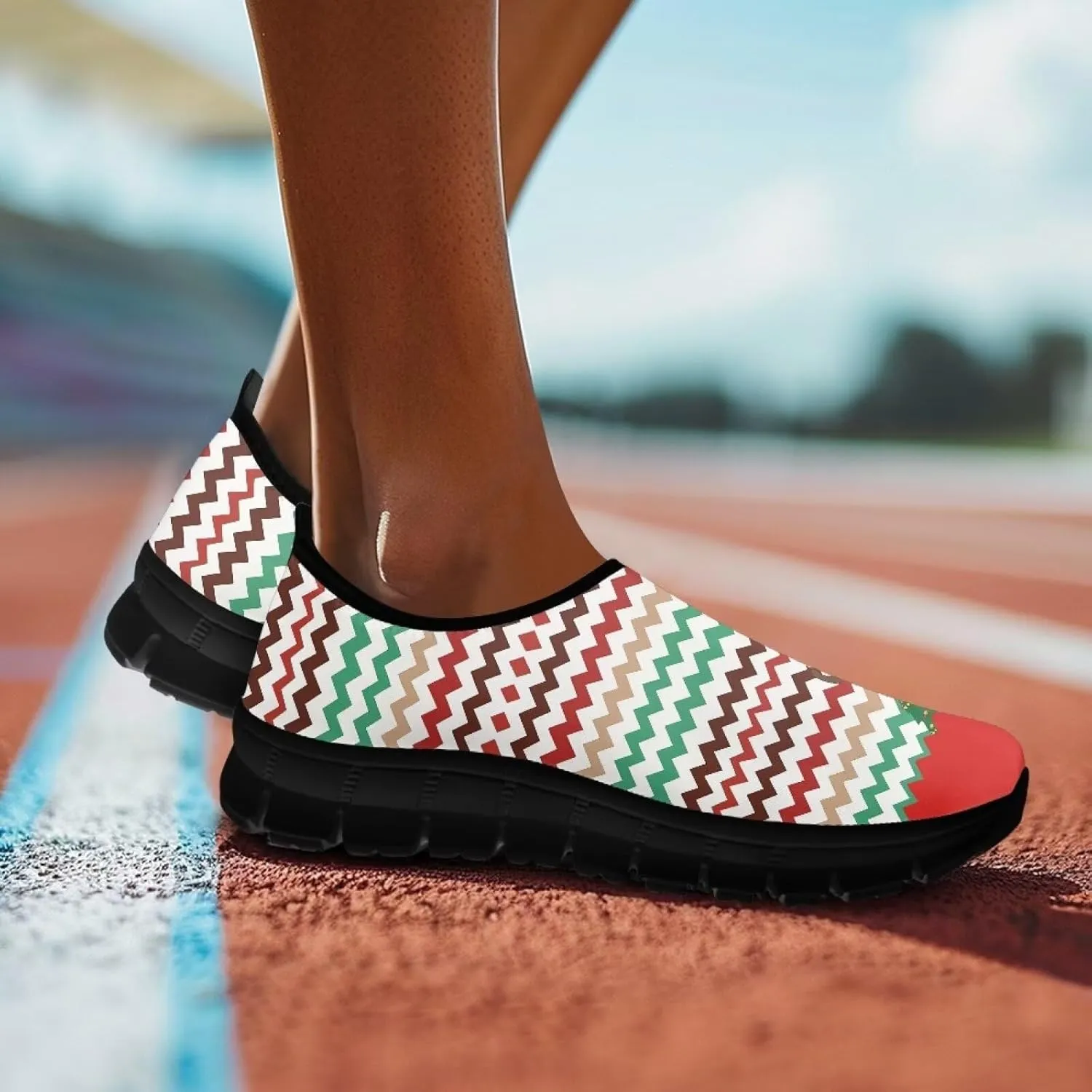 Women's Slip On Sneakers Casual Loafers Lightweight Non Slip Sports Tennis Shoes Comfort Soft Walking Shoes US 5.5-11.5