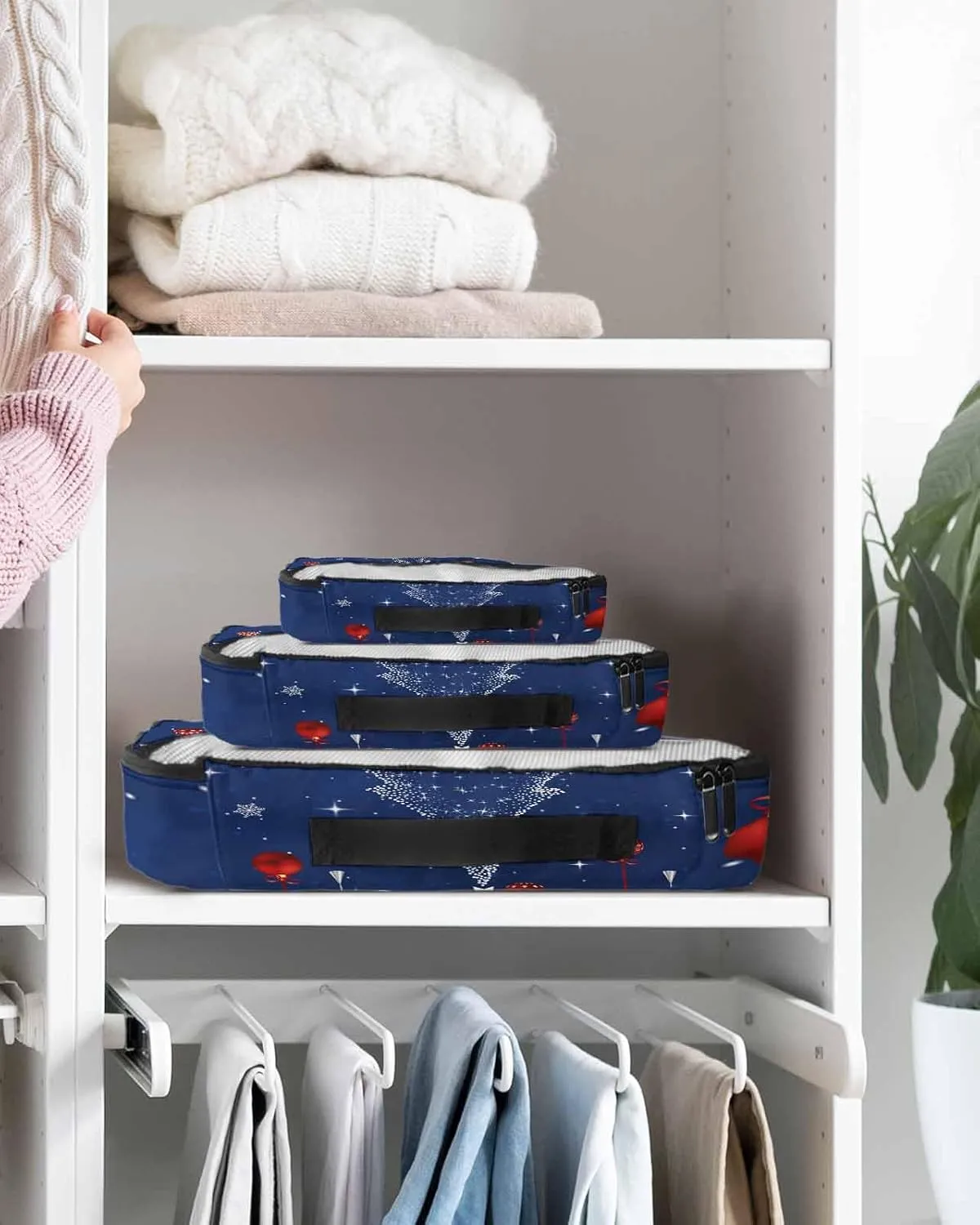 Xmas Red Christmas Ball White Pine Tree 4 Set Packing Cubes, Winter Cedar Leaf Snow Navy Packing Cubes for Carry on Suitcase Travel Essential Bag for Clothes Shoes Cosmetics Toiletry