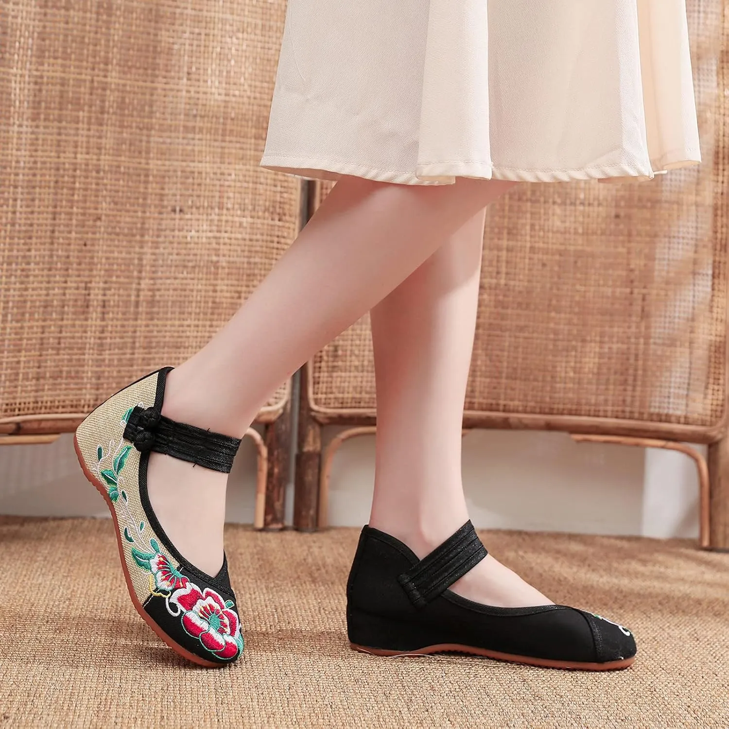 YunPeng Women Mary Jane Flat Shoes Casual Chinese Traditional Embroidered Ballet Canvas Shoes
